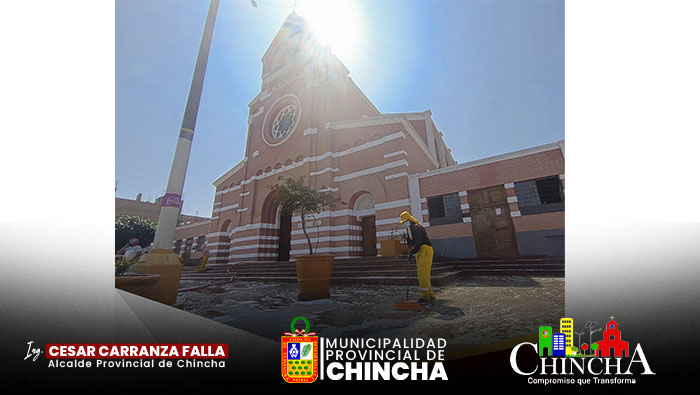 🔰Los trabajos por tener una ciudad limpia no cesan.. Pese al feriado largo que se vive en diferentes partes de nuestro país, el personal de Limpieza Pública de la Municipalidad Provincial de Chincha no detiene sus labores.
A tempranas horas del día se logró realizar una limpieza general en el frontis de la Iglesia Santo Domingo de Guzmán, a vísperas del recorrido del Señor Crucificado de Chincha en nuestra ciudad.
¡Cuidemos nuestros espacios públicos! Y recibamos de la mejor forma a nuestros visitantes ene estas fechas.