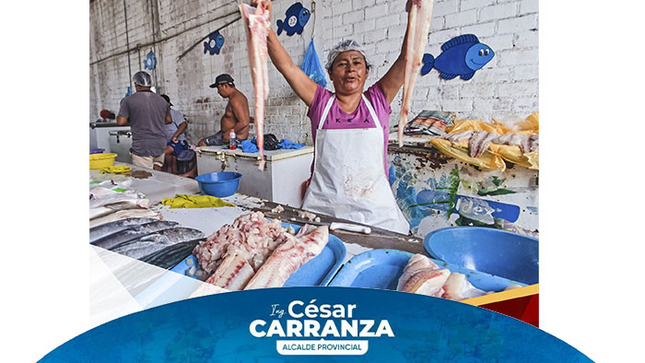 En esta época tan especial, te invitamos a elegir pescado fresco y de confianza en El Mercado de Pescadores, aprobado y autorizado por nuestra municipalidad. Aquí, cada compra está respaldada por estrictos controles de calidad e higiene, asegurando que tu familia disfrute de alimentos saludables y deliciosos.
Nuestro compromiso no se detiene ahí. Acompañamos al personal de control en los mercados para supervisar de cerca el estado en el que los comerciantes informales venden productos cárnicos, garantizando así tu tranquilidad y bienestar.