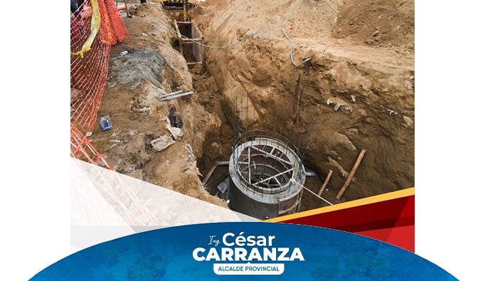 Actualmente en la Calle Rosario estamos llevando a cabo importantes trabajos de renovación, mejorando las redes de desagüe y agua en preparación para el próximo asfaltado y la construcción de nuevas veredas. Reconocemos que estos trabajos pueden ocasionar algunas molestias a los residentes de la zona, pero queremos asegurarles que estamos comprometidos con mejorar la infraestructura de nuestra comunidad. Esta inversión no solo mejorará la calidad de vida de quienes viven aquí, sino que también facilitará una circulación vehicular más fluida y segura en una vía que abarca 432.50 metros. Nuestro objetivo es completar estos trabajos los primeros días de mayo del 2024, y esperamos que los ciudadanos puedan disfrutar de los beneficios que traerá consigo esta importante transformación."