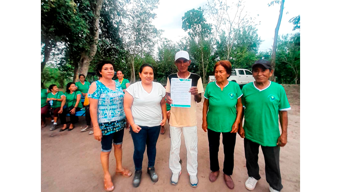 Juramentaci贸n al Comit茅 del Adulto mayor "Santa Rosa de Lima" C.P Santa Rosa de Cumbaza.