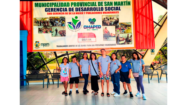 Visita de la Asociación "Amigos de la sonrisa de Dios" de la ciudad de Piura.