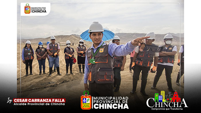 El relleno sanitario de Chincha está mejorando constantemente gracias al trabajo de nuestros operadores e ingenieros ambientales. Recientemente, nuestros regidores realizaron una visita para evaluar su progreso. Actualmente, están enterrando la primera capa y mejorando la base para la segunda capa, la cual ya está completada en un 25%. Además, han implementado un sistema para humedecer y endurecer la tierra, asegurando una base sólida.
Por otro lado, el área de compostaje está completamente operativa, recibiendo más de 500kg de residuos sólidos diarios y produciendo composta natural y orgánica. Esta composta se destina a entidades asociadas como escuelas y hospitales, entre otras.
El relleno sanitario de Chincha es un ejemplo de nuestro compromiso con mantener la ciudad limpia y ordenada.
