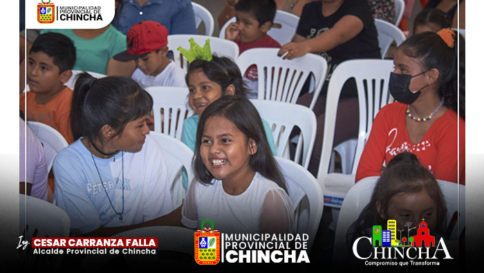 "La magia y la danza colman la Plaza Mayor de Chincha Alta durante el Verano Negro 2024, con espectáculos mágicos y danzas presentados por la Municipalidad Provincial de Chincha como parte del programa liderado por Elisa Milaní Daza. Estas y otras actividades se desplegarán a lo largo de la semana para celebrar con orgullo nuestra herencia afrodescendiente en una de las festividades más importantes del año."