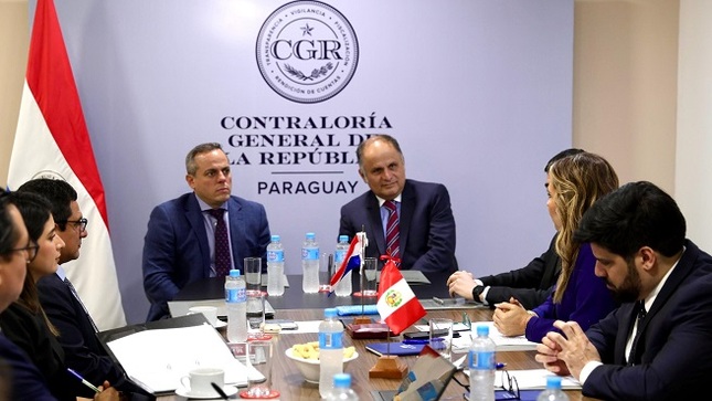 La Contraloría General de la República (CGR) del Perú y la Contraloría General de la República (CGR) del Paraguay intercambiaron, durante dos días de reuniones bilaterales, diversas acciones e iniciativas en materia de gestión pública y control gubernamental con el propósito de fortalecer la cooperación regional.