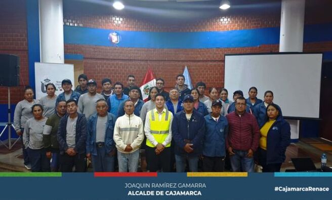 🏛La MPC a través de la Oficina General de Gestión de Recursos Humanos brindó la capacitación: Orientación para el uso correcto de EPPS. Dirigido a los servidores públicos de nuestra institución.
✅Estas capacitaciones se desarrollan de manera continúa durante todo el año, con el objetivo de fortalecer nuestras capacidades institucionales, y asegurar una gestión eficiente y transparente de los recursos municipales.
💛¡Con Joaquin Ramirez, Cajamarca renace