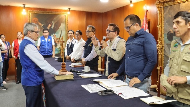 Juramentación de defensor del pueblo