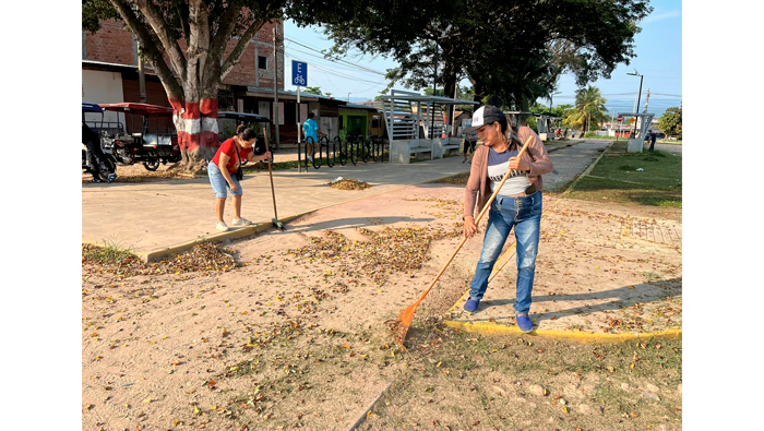 Jornada de limpieza y ornamentaci贸n de la alameda "Paiche Uma", sector Los Olivos - Tarapoto.