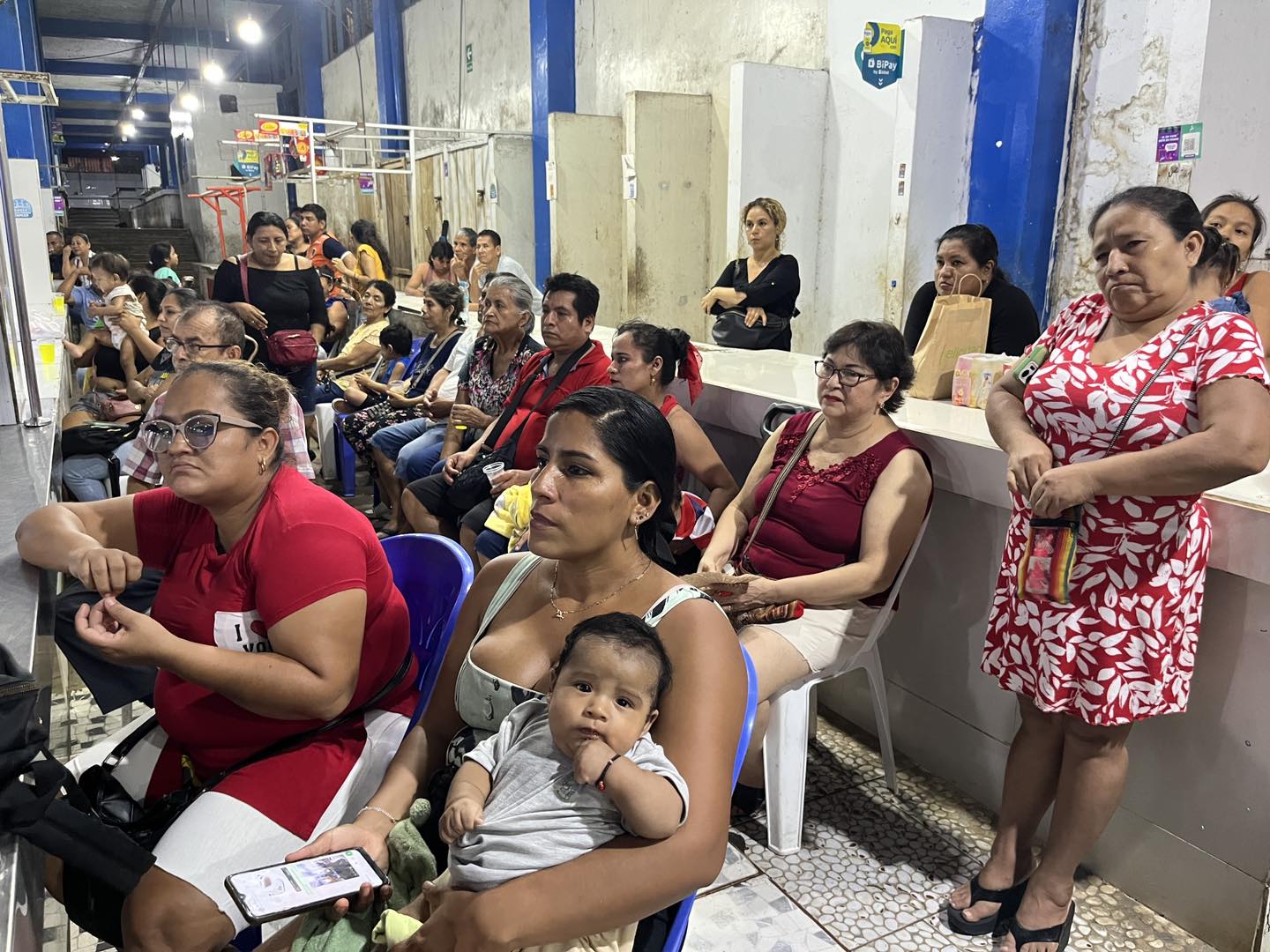  Importante reunión con los comerciantes del Mercado La Casona