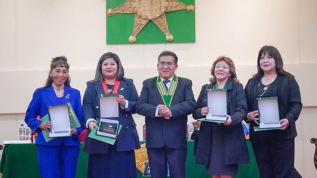 Presidenta de la Corte de Cusco fue reconocida por el Ilustre Colegio de Abogados del Cusco