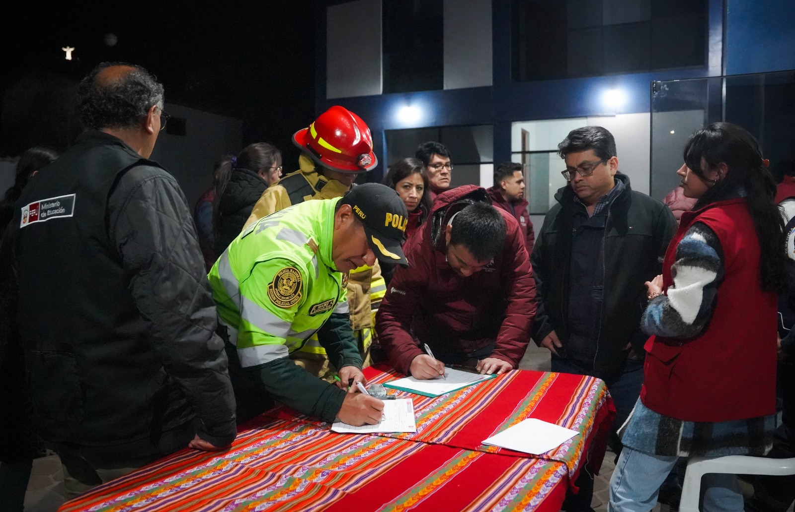 Presidenta de la Corte de Cusco participó en el tercer simulacro nacional multipelgro nocturno en Quispicanchi