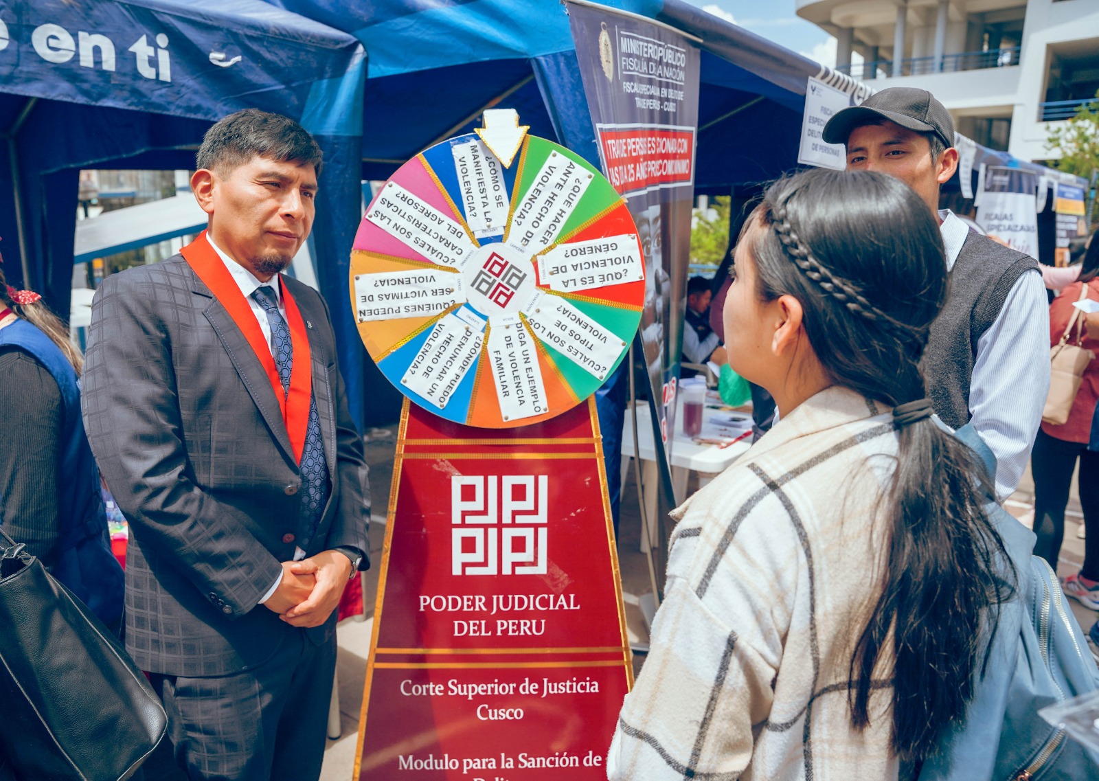 SNEJ Cusco participó en Feria Integral Organizada por la Universidad Andina del Cusco