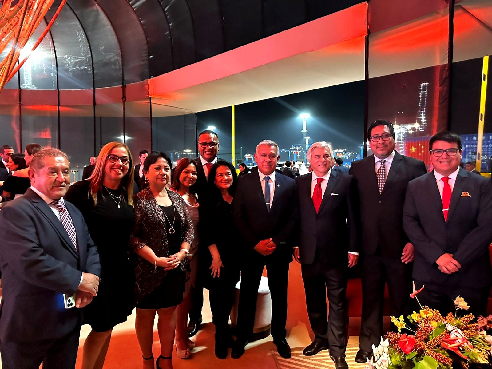 encuentro con diversas personalidades de la política en la inauguración del Megapuerto de Chancay