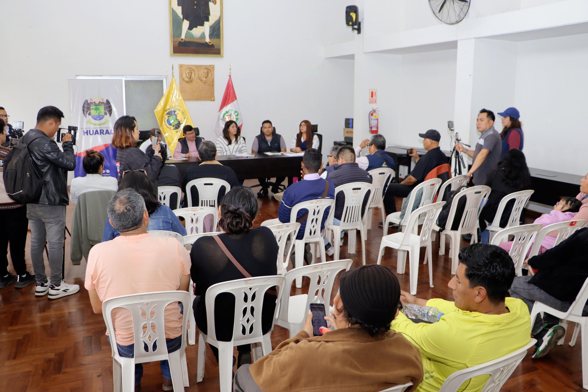 Feria Navideña 2024 "Yo Compro a mi Huaral"