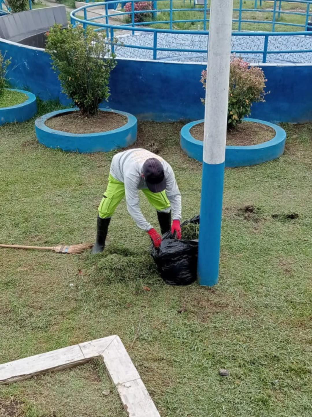 ¡Cuidando nuestros espacios públicos!