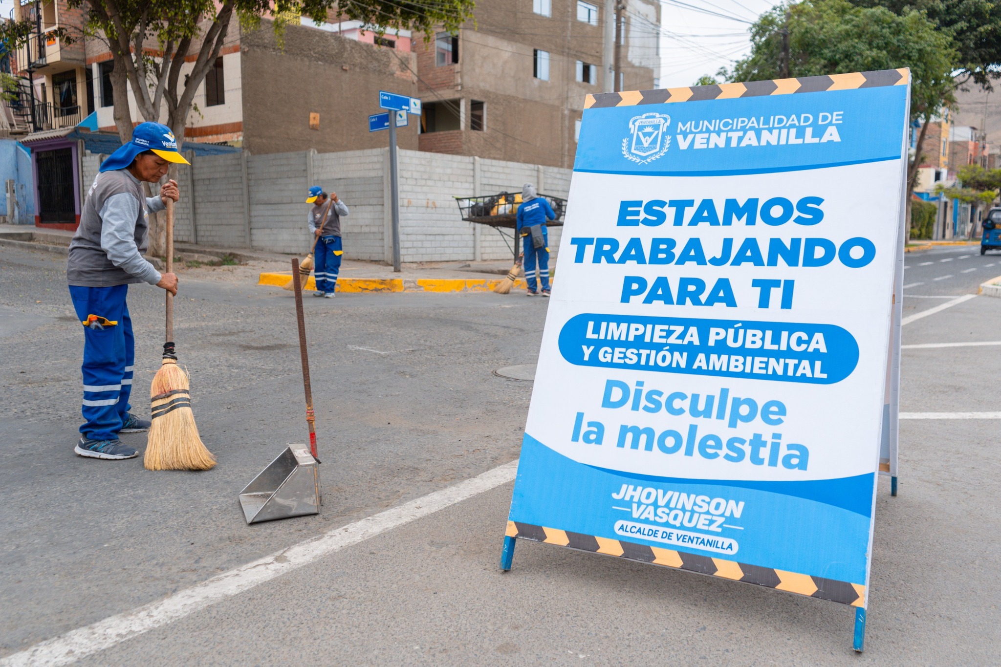 Mantenemos Ventanilla limpia ♻️🧹 y ordenada 🏡 mediante operativos continuos para el bienestar de nuestros vecinos 👨‍👩‍👧‍👦 y el crecimiento del distrito 🌟🏘️.