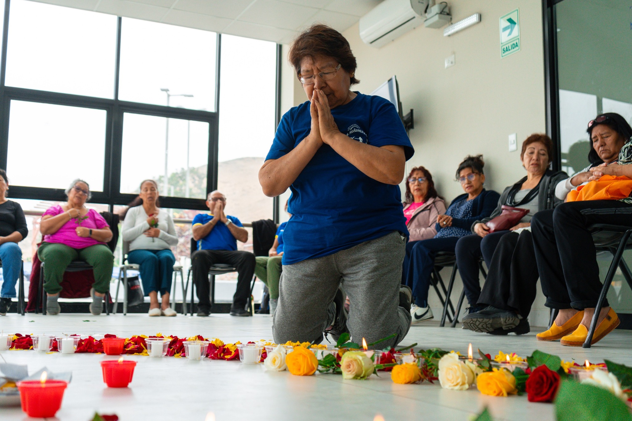 Nos preocupamos por nuestros adultos mayores 👴👵, ofreciendo actividades 🧘‍♀️💪 gratuitas para su bienestar y salud en la casa del adulto mayor 🏠.