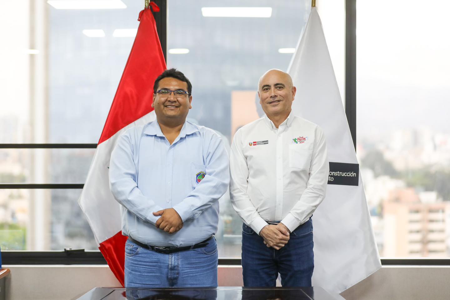 El alcalde Cesar Vidaurre Floridas sostuvo una reuni贸n estrat茅gica en Lima con el ministro de Vivienda