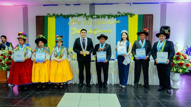 Alcalde de la Municipalidad Provincial de Ilo, otorgó el reconocimiento, saludo y felicitación pública al distrito de Carumas por la celebración del 201º aniversario de su creación política.