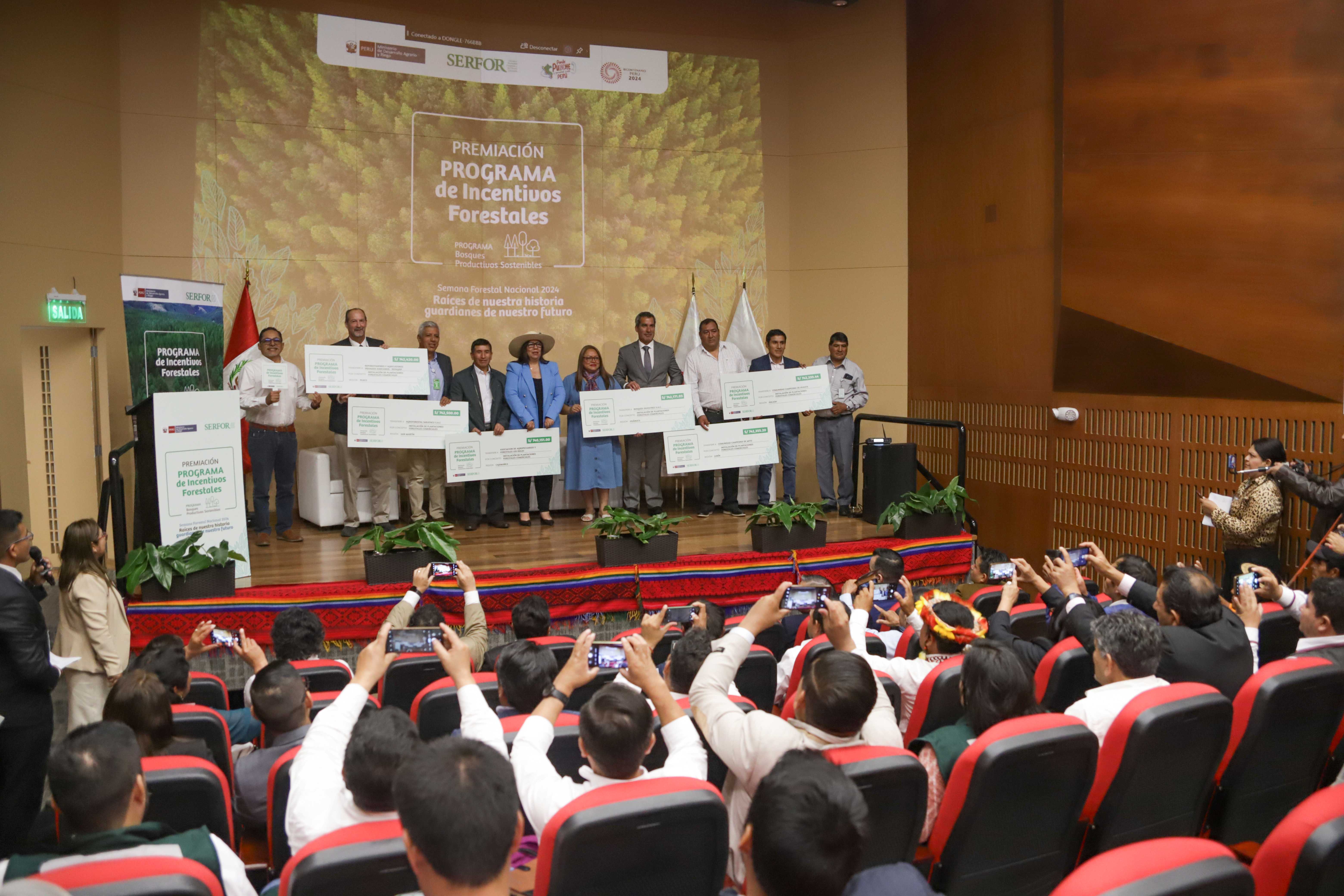 Un total de 44 organizaciones amazónicas y andinas son los beneficiarios del primer Programa de Incentivos Forestales en el Perú 