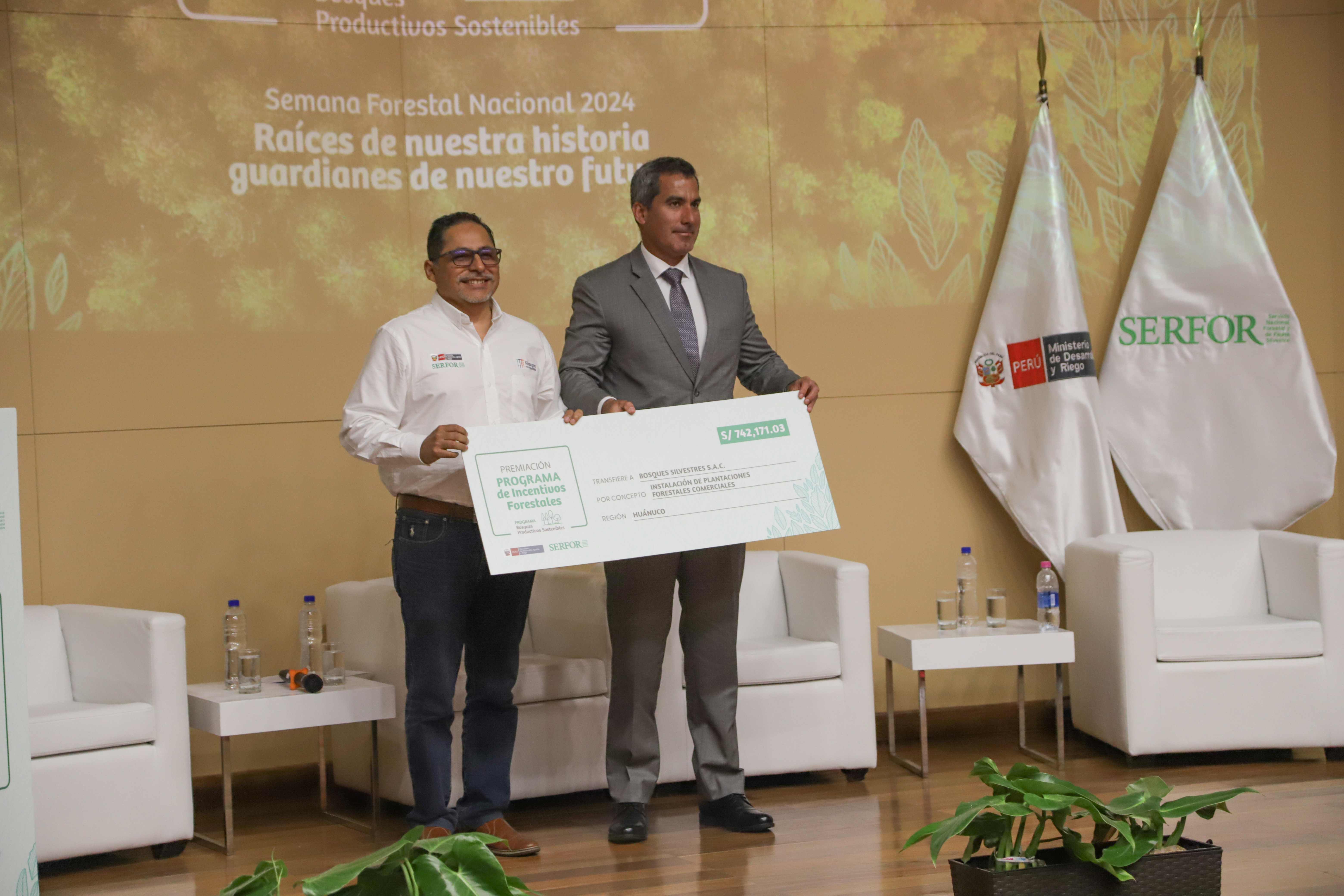 Coordinador del Programa de Incentivos Forestales y representante de la empresa Agroforestal Sarayacu  S.A.C.