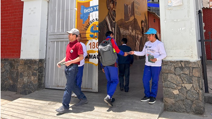 Integrantes de la estrategia defensores del patrimonio cultural realizando actividades de difusión