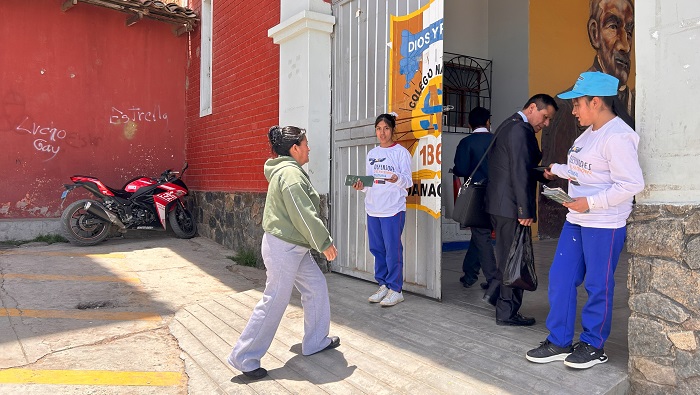 Integrantes de la estrategia defensores del patrimonio cultural realizando actividades de difusión