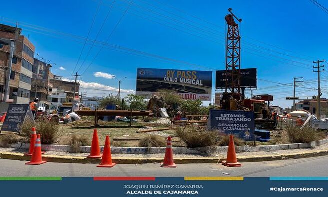 🏛La Municipalidad Provincial de Cajamarca, bajo el liderazgo de nuestro alcalde, Joaquín Ramírez, ha iniciado oficialmente los trabajos de excavación para la construcción de este importante proyecto.
🔨 Con una inversión de 48 millones de soles by-pass mejorará significativamente la transitabilidad vehicular, transformando nuestra ciudad y elevando la calidad de vida de todos los cajamarquinos.
🏗️ ¡Unidos en el progreso! El by-pass del Óvalo Musical es más que un proyecto; es un hito que simboliza el cambio y la mejora en nuestra ciudad gracias a la gestión eficiente y al trabajo constante.
💛¡Con Joaquin Ramírez, Cajamarca renace!
