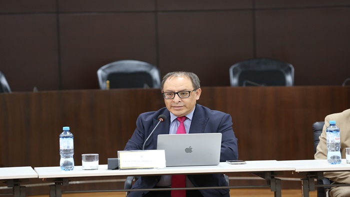 Charla académica sobre aplicación de la Ley 32130 en la investigación preliminar realizó el despacho del magistrado del TC Gustavo Gutiérrez