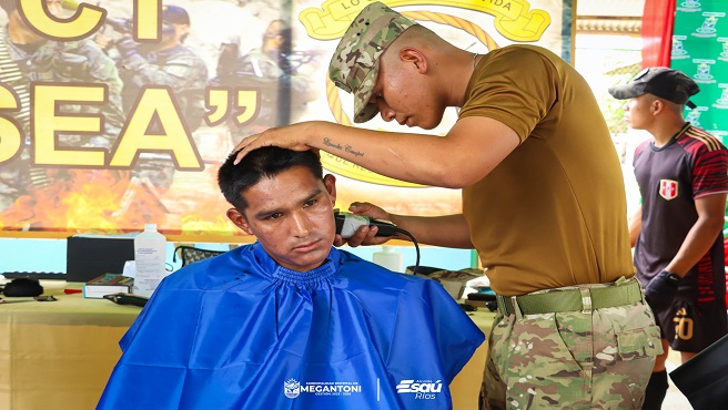 Ejรฉrcito del Perรบ y municipalidad de Megantoni, se unen para campaรฑa de acciรณn cรญvica en CCNN Camisea.