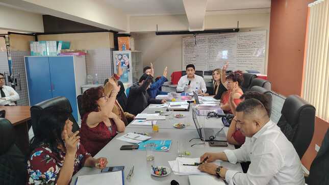 En sesión ordinaria el pleno del Concejo Municipal aprobó la concesión de espacios públicos y servicios de las playas Pozo de Lisas, Puerto Inglés y Boca del Río por el plazo de 10 meses.