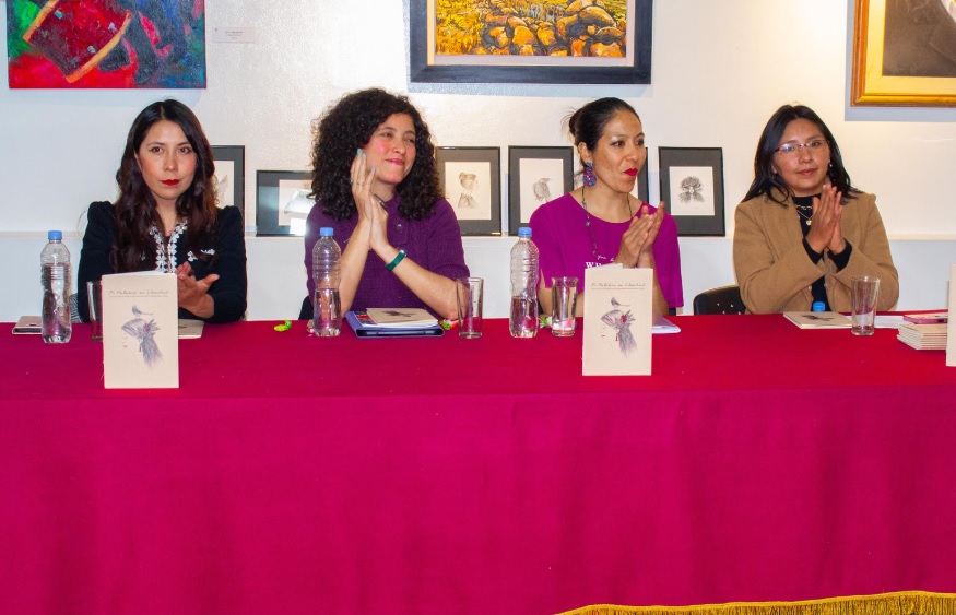 Éxito en las presentaciones literarias de la FIL Puno: Obras infantiles, cómics, ensayos y voces femeninas enriquecen la feria
