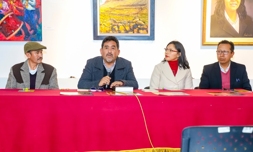 Conversatorio sobre Carlos Oquendo de Amat: reflexiones y legado de la literatura puneña en la FIL Puno