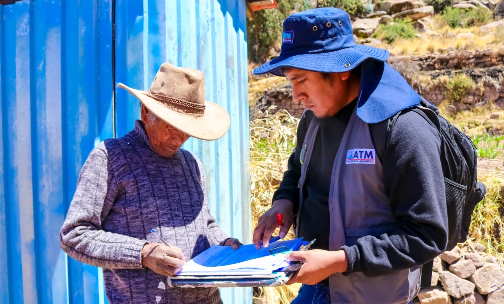 Área Técnica Municipal realiza empadronamiento y encuestas sanitarias en el centro poblado de Ojherani