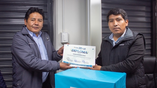 Municipalidad de Puno reconoce a oficinas municipales por su creatividad en el 356° aniversario de la ciudad