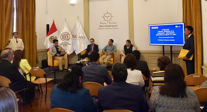 Cancillería y APCI organizan conferencia “Alianzas Multiactor en la Cooperación Internacional: Gobernanza y Factores de éxito”