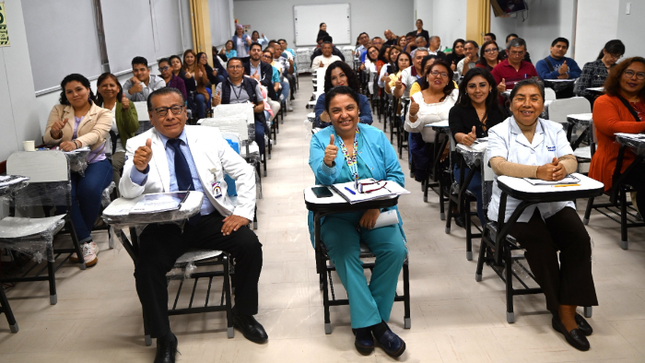 El director general del INSN, Dr. Carlos Urbano Durand, agradeció a todos los participantes por su compromiso en este paso importante a la transformación digital que va a permitir seguir avanzando.