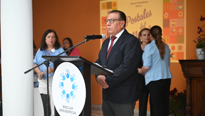 El evento se realizó en la embajada de Brasil, en Miraflores, donde hubo desfile de trajes típicos de diferentes países, gastronomía y sorteos. 