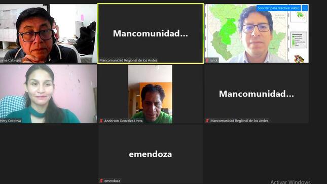 Fotografía de la reunión.