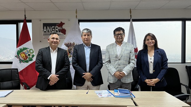 Mesa Ejecutiva de la reunión liderada por el Presidente de la Mancomunidad Regional de Los Andes.
