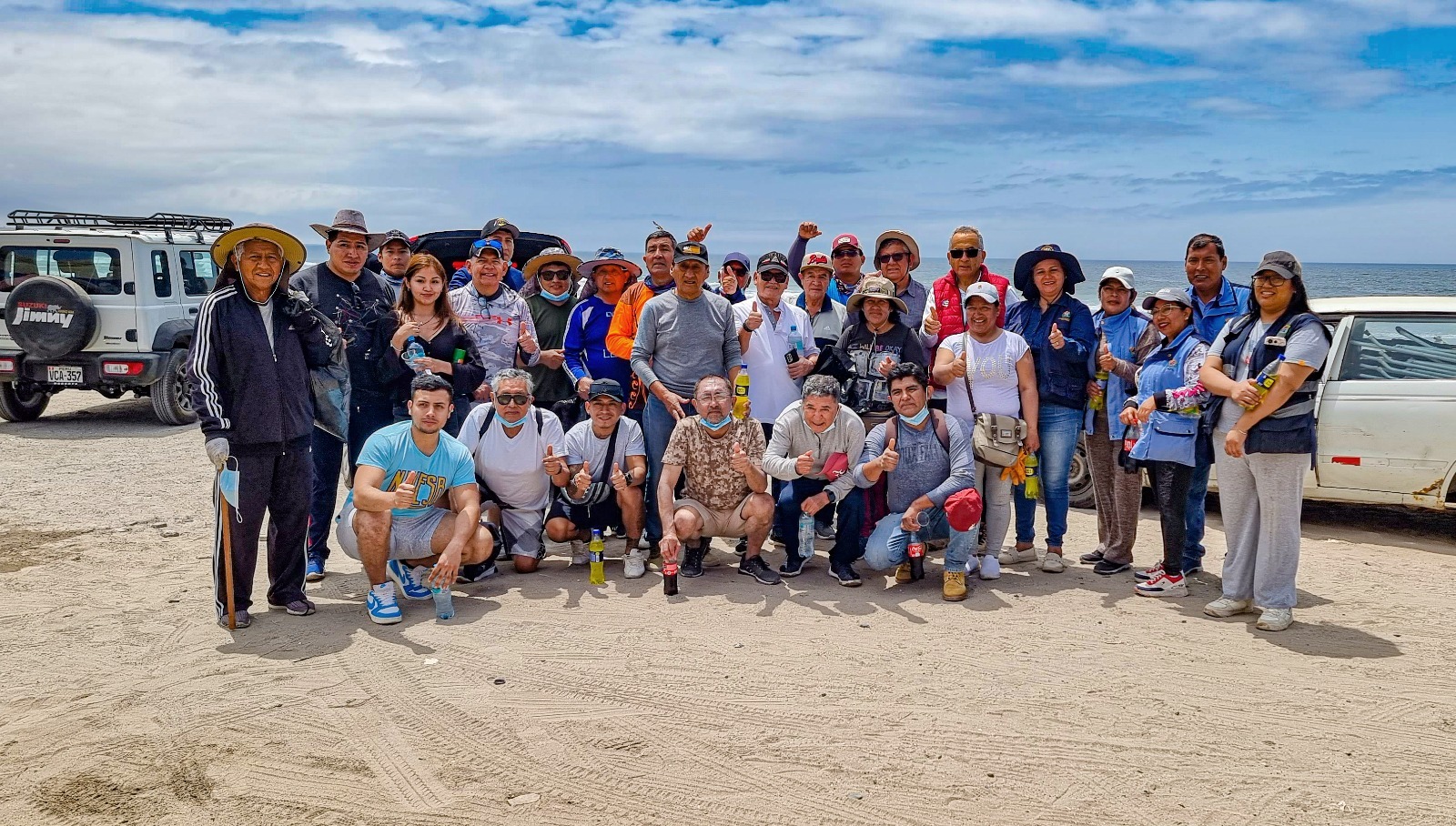 Se realizó este domingo 24 de noviembre una destacada campaña de limpieza en la playa Pozo de Lisas. Desde muy temprano en la mañana, un grupo de 40 voluntarios.