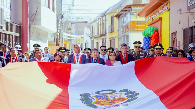 Alcalde de Ilo felicitó públicamente a Moquegua por su 483º aniversario