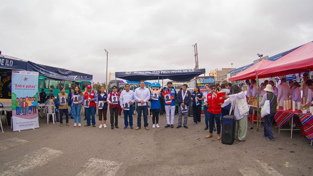 Este importante evento se desarrolló en el frontis del Campo Ferial para orientar a la población en los servicios que brindan los organismos para educar, prevenir y recibir denuncias sobre violencia a poblaciones vulnerables.