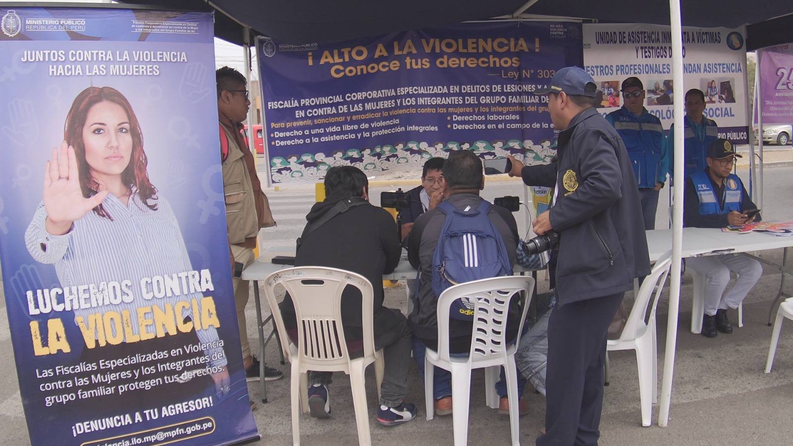 Este importante evento se desarrolló en el frontis del Campo Ferial para orientar a la población en los servicios que brindan los organismos para educar, prevenir y recibir denuncias sobre violencia a poblaciones vulnerables.