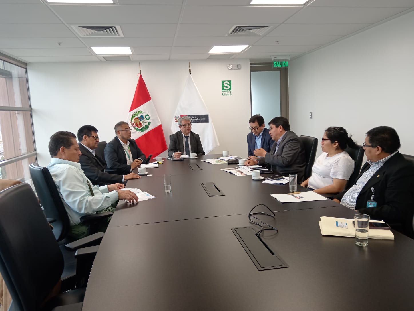 Fotografía de mesa de trabajo.