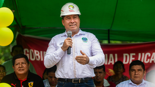 Gambini inaugura puente Canta Gallo