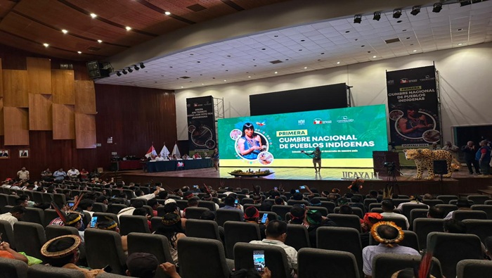 Magistrados del TC participan en la Primera Cumbre Nacional de Pueblos Indígenas en Ucayali.