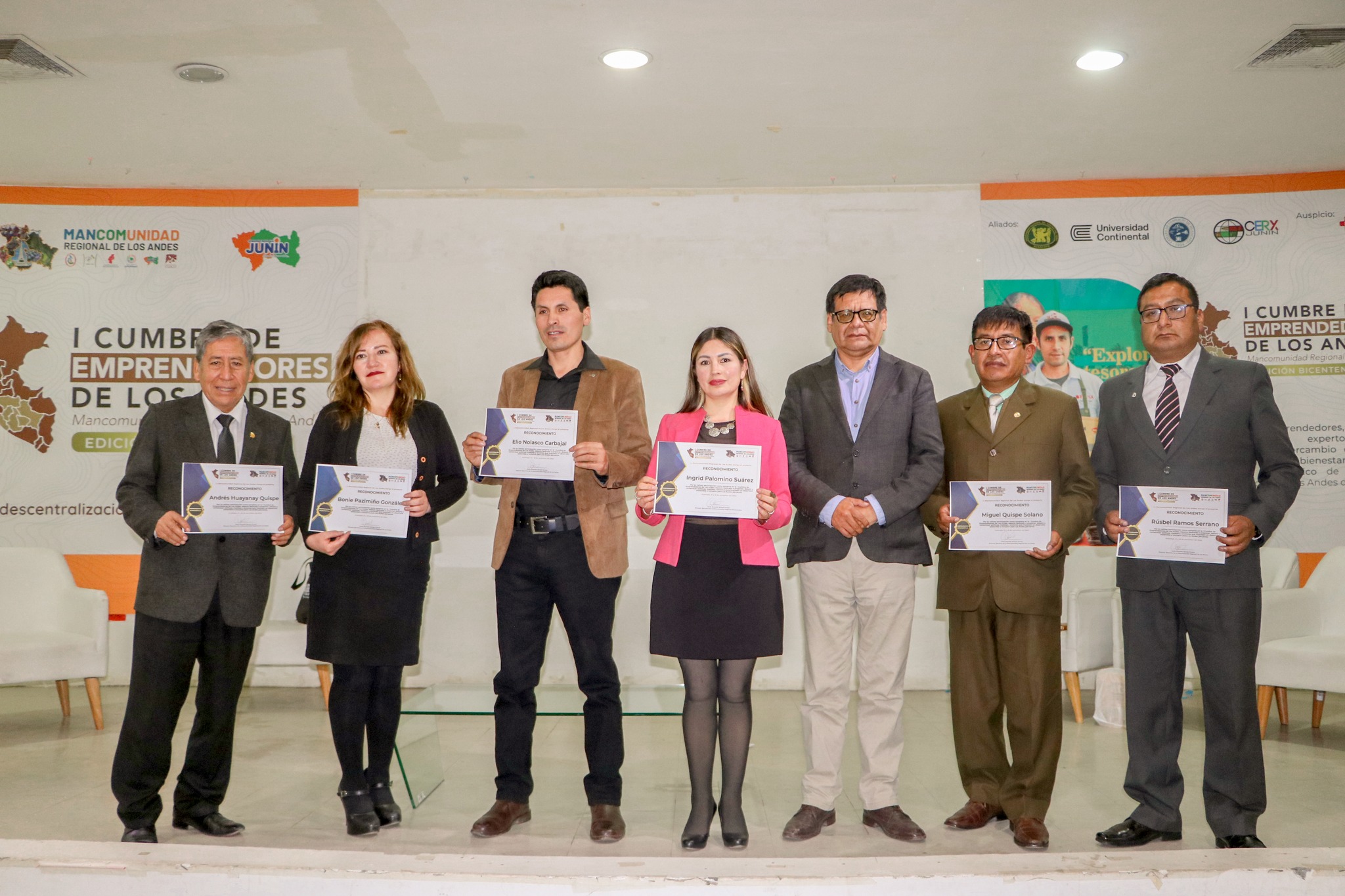 Fotografía de los representantes de las Universidades en el ámbito de la MRDLA.