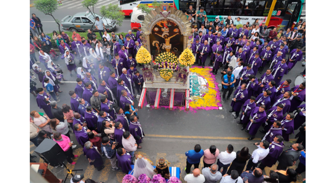 𝗛omenaje al Señor de los Milagros
