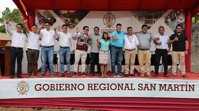 Colocación de Primera Piedra de Centro de Salud 1-4 de Caynarachi