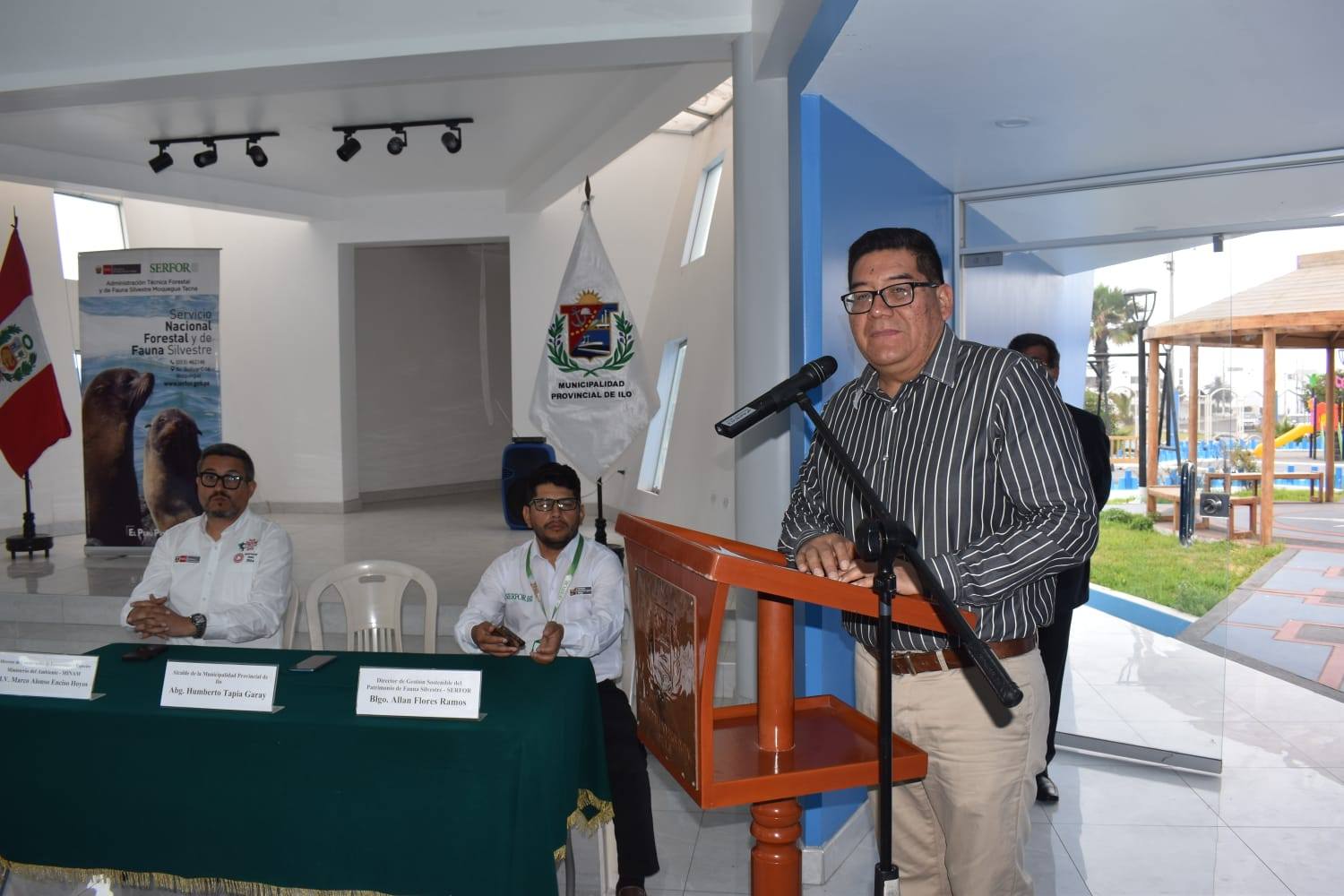 El 26 de noviembre se realizó "I Taller para la Elaboración del Plan Nacional de Conservación del Pingüino de Humboldt y la Nutria Marina"